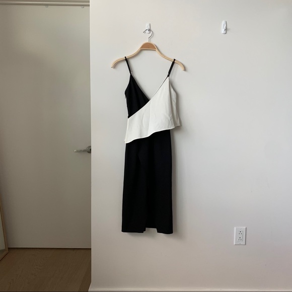 ♻️ Finders Keepers Midi Dress - Picture 4 of 9